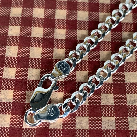 NEW 16.5 grams 18" Italian Curb Chain Necklace in Sterling Silver - Picture 5 of 5